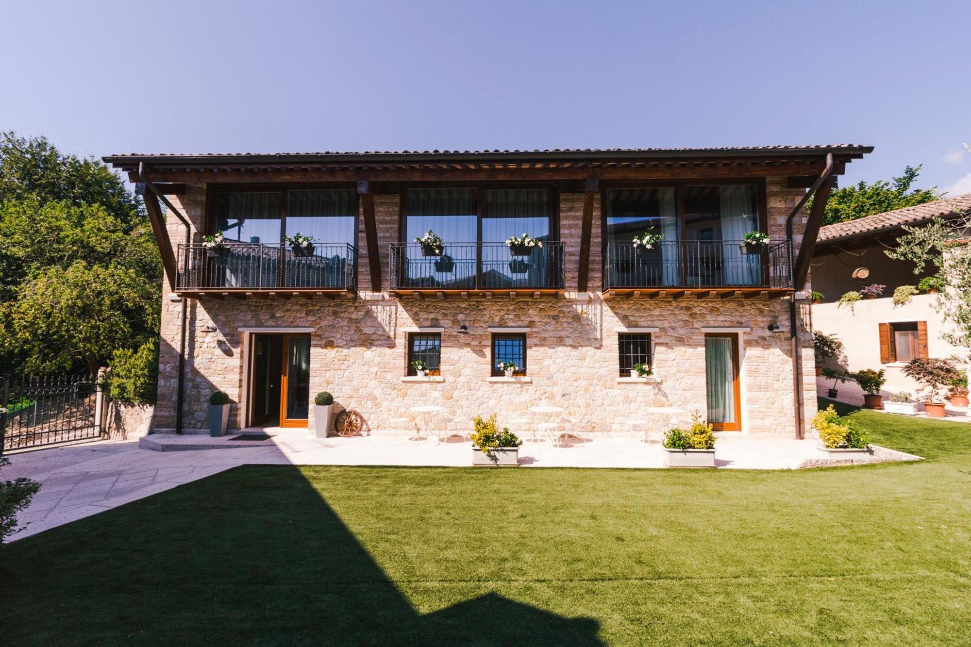 B&B Al Fienile Paderno del Grappa Exteriör bild